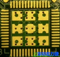 這也是不好的通孔設(shè)計，但部份通孔已經(jīng)用綠漆(mask)蓋上，但仍有部份通孔未塞孔。 