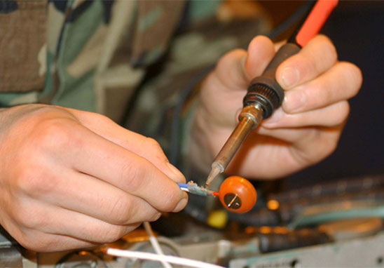 PCBA加工中遇到焊接不良元器件應(yīng)該怎么辦？